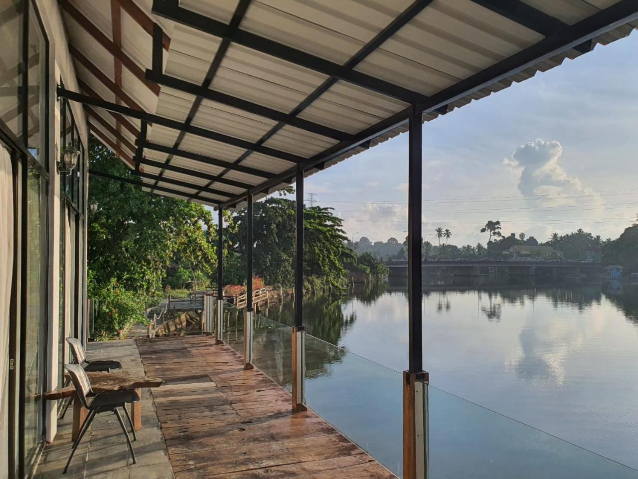 Homestay Ala Riverview Lodge Kota Bharu Eksteriør bilde